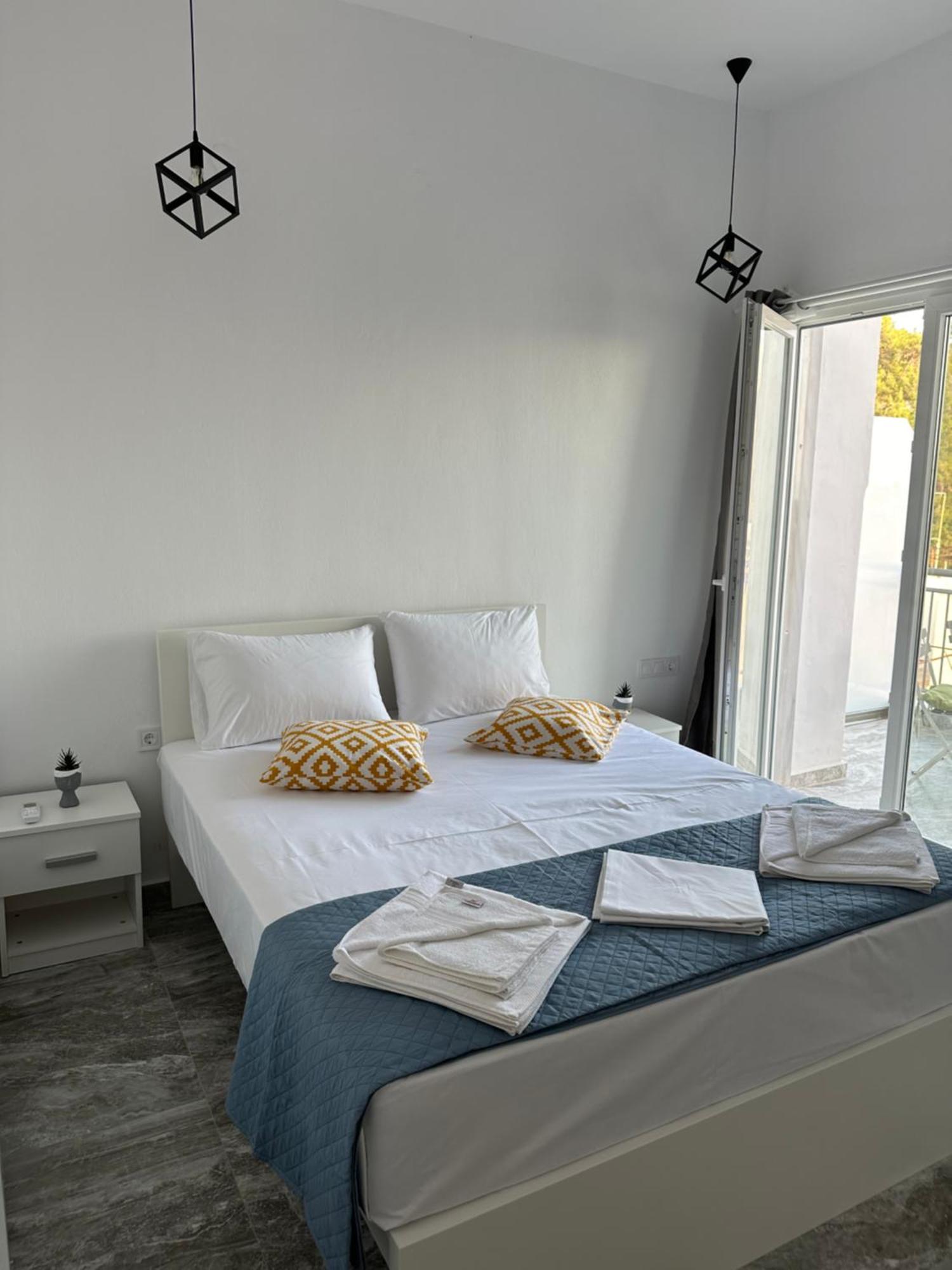 Pefki Apartments يميناريا المظهر الخارجي الصورة